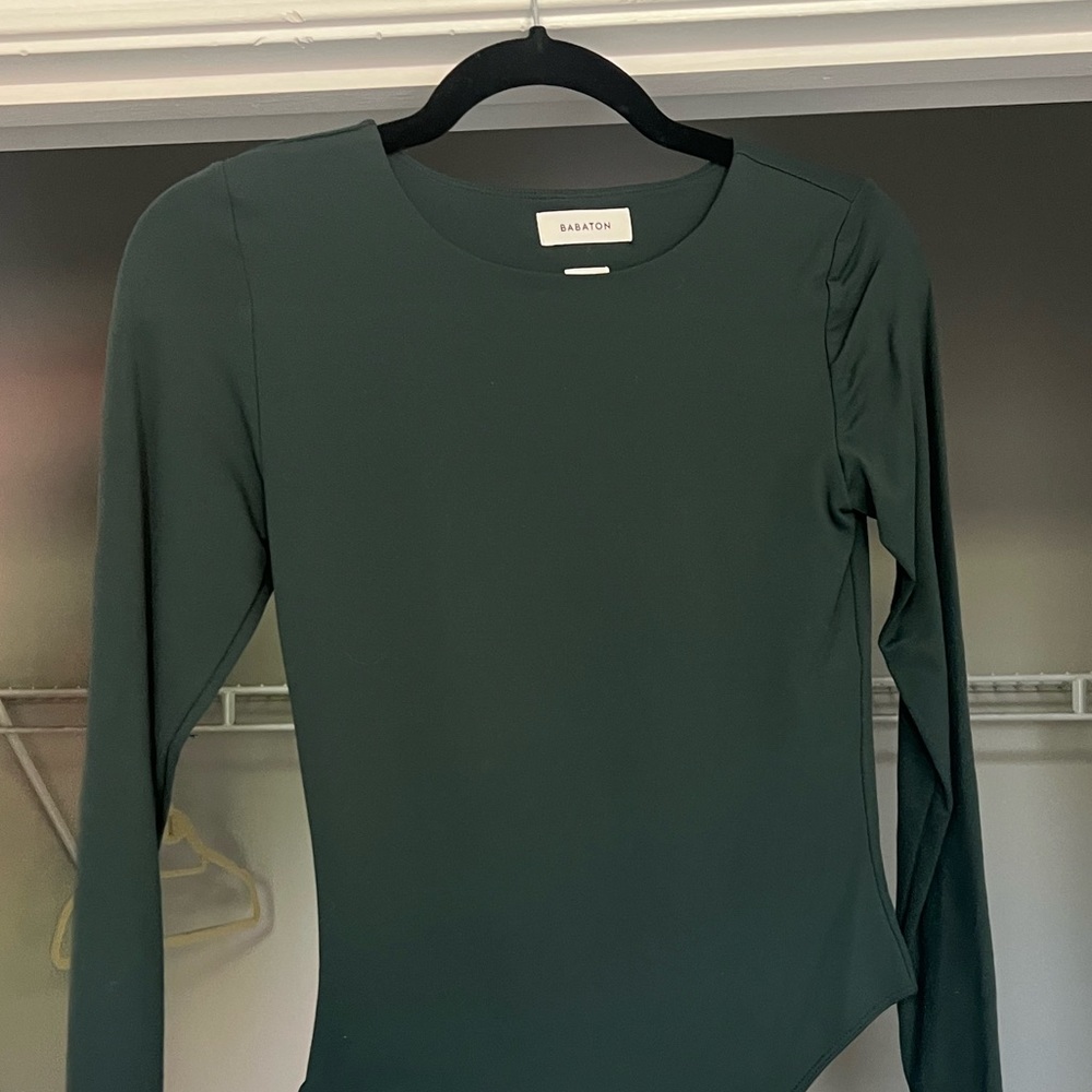 Never worn Babaton aritzia bodysuit